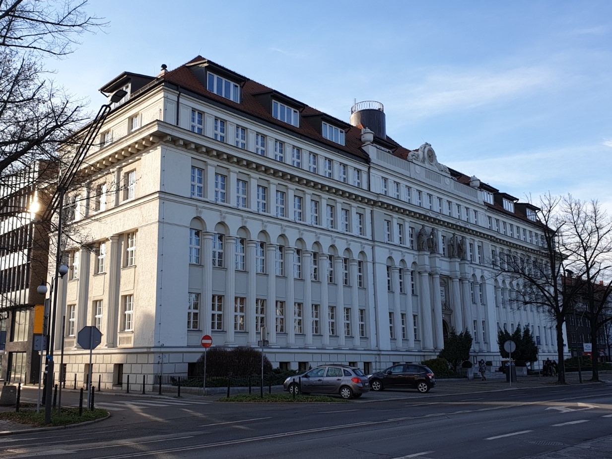 Administrative court
