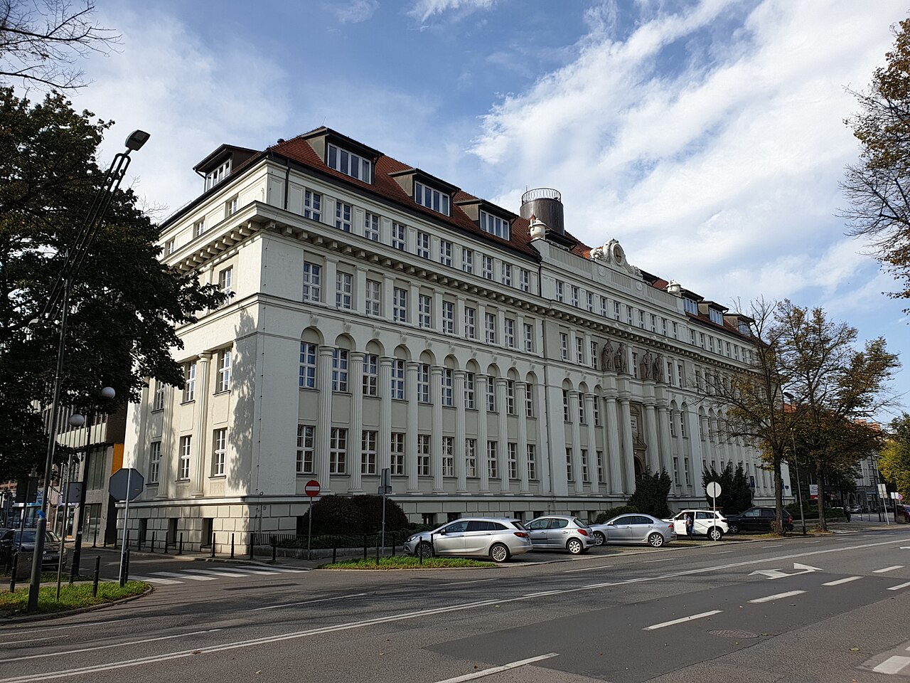Administrative court